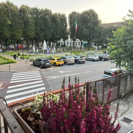 Grande Con Terrazza Vicino A Milano E Lissone