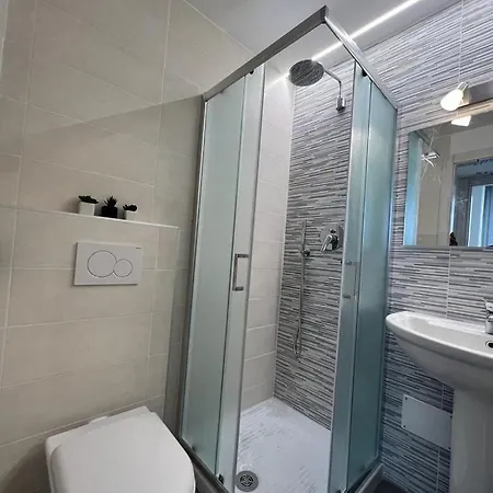Grande Con Terrazza Vicino A Milano E Apartment *